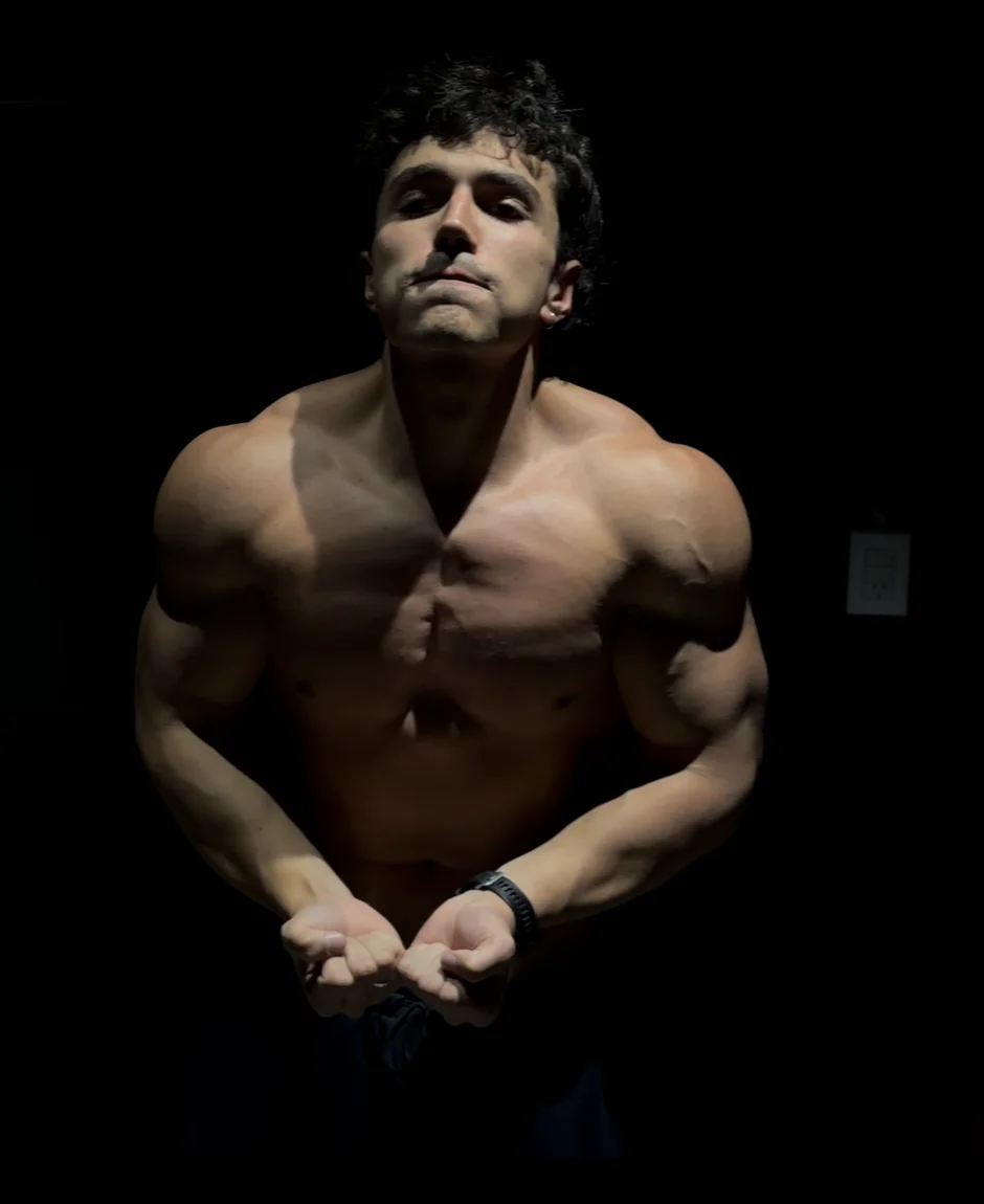 Marco Bartoli mostrando su desarrollo físico